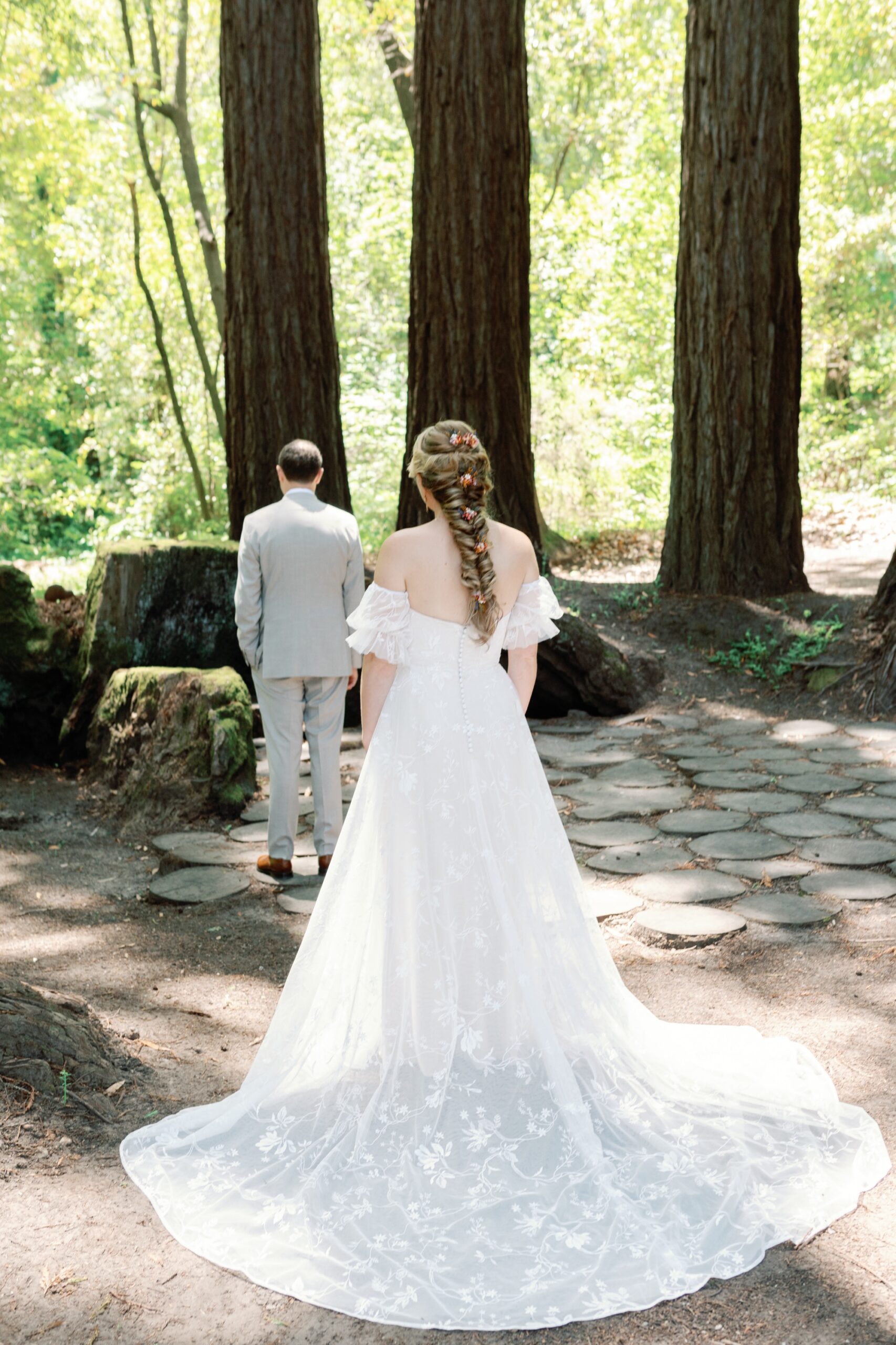 first look at the Barn at River House Redwoods wedding venue