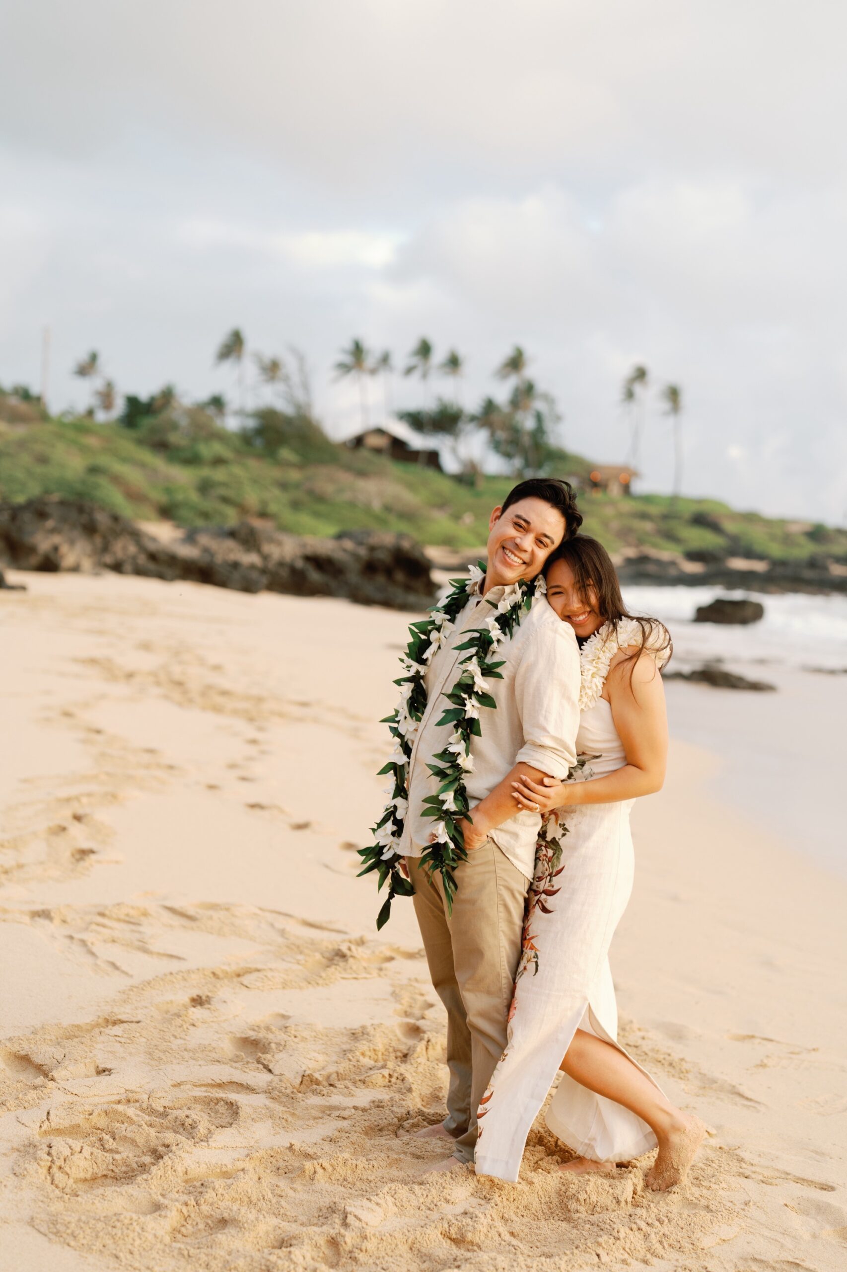 styled elopement in Hawaii; Hawaii destination weddings